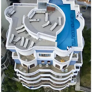 **** Hotel Monte Cristo With Rooftop Pool Albânia