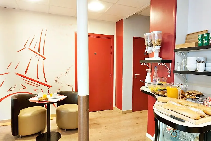 Ibis Styles Hotel Paris Gare De Lyon Bastille 3*,  France
