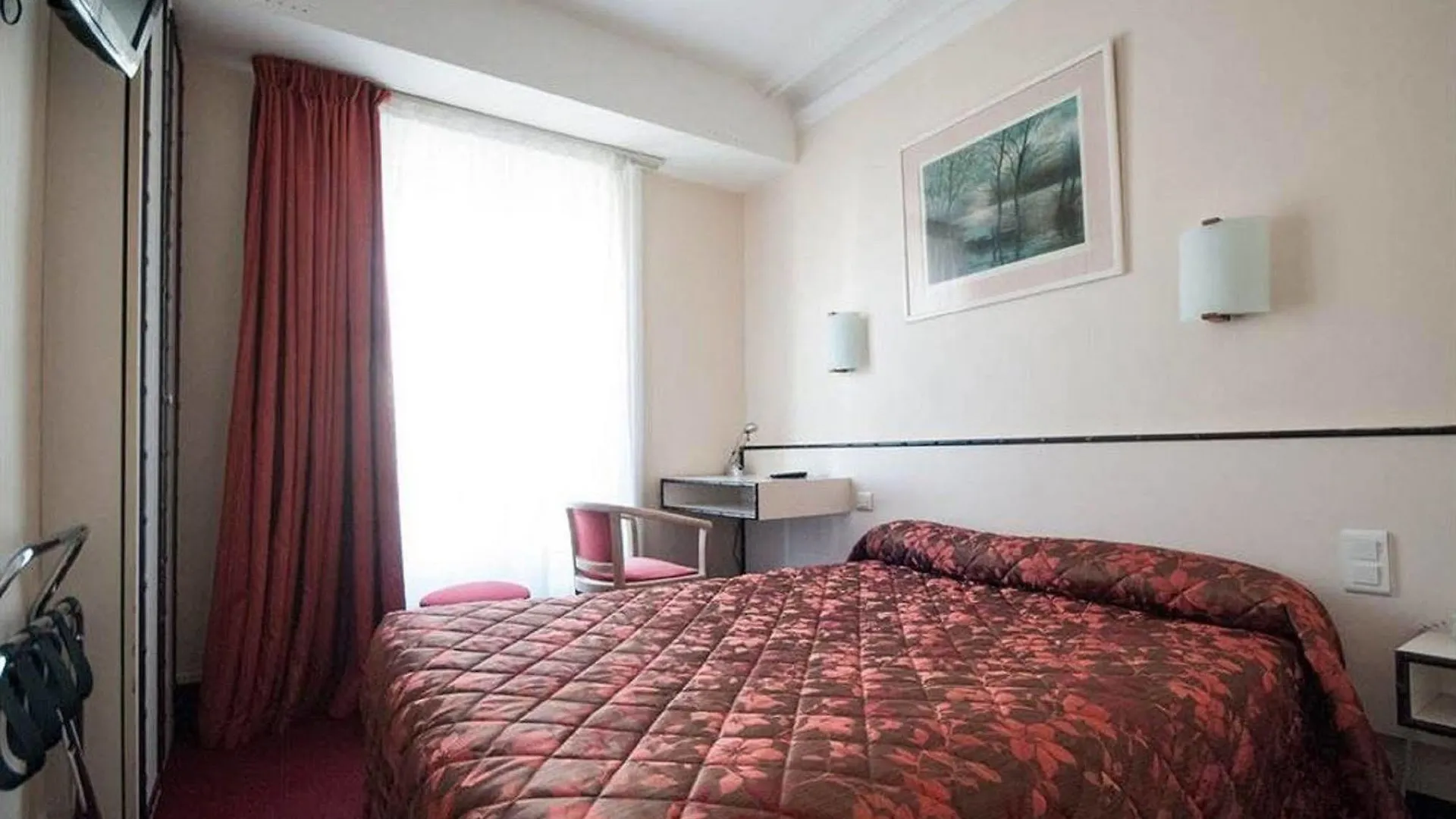 Ibis Styles Hotel Paris Gare De Lyon Bastille France